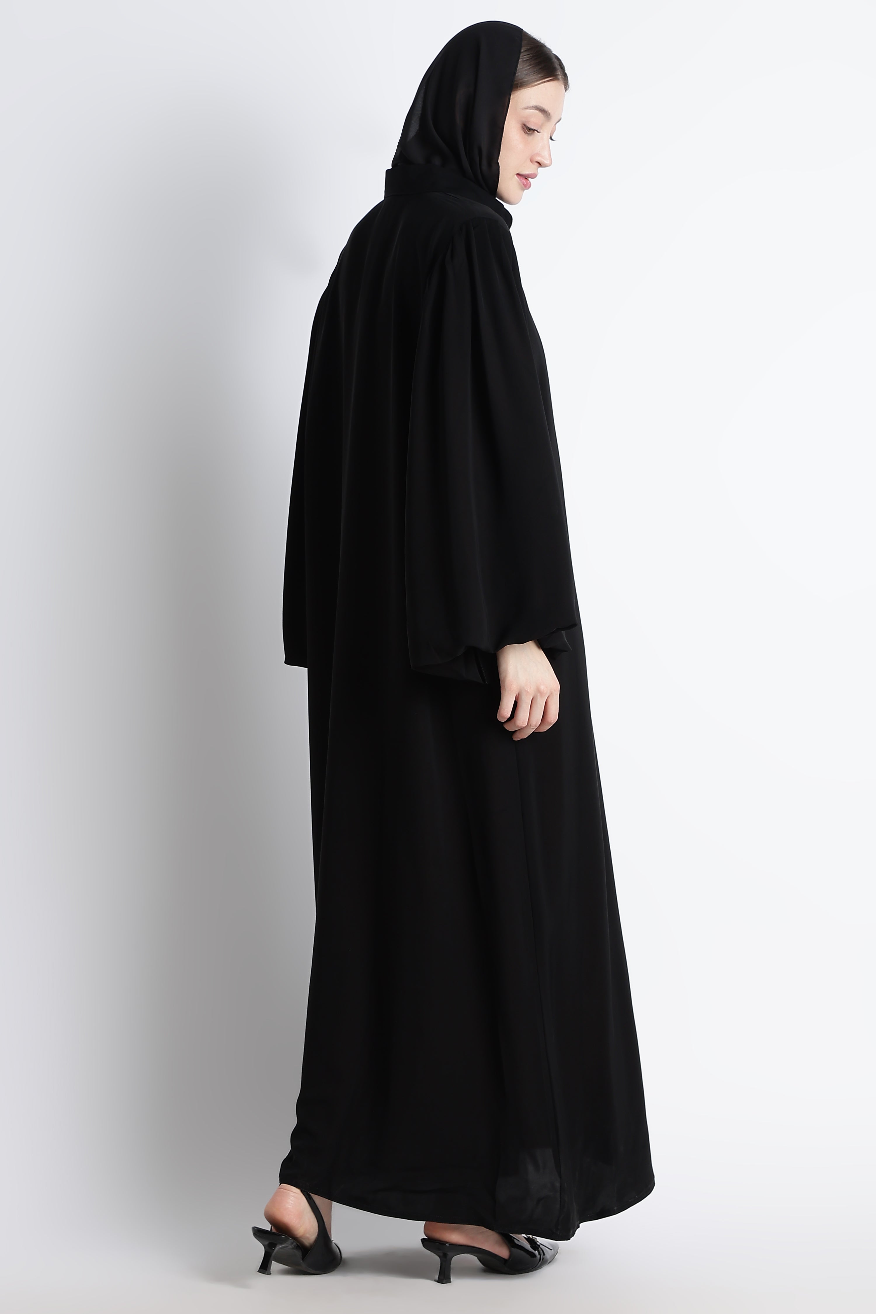 Black Round Collar Balloon Sleeves Abaya Secondary image